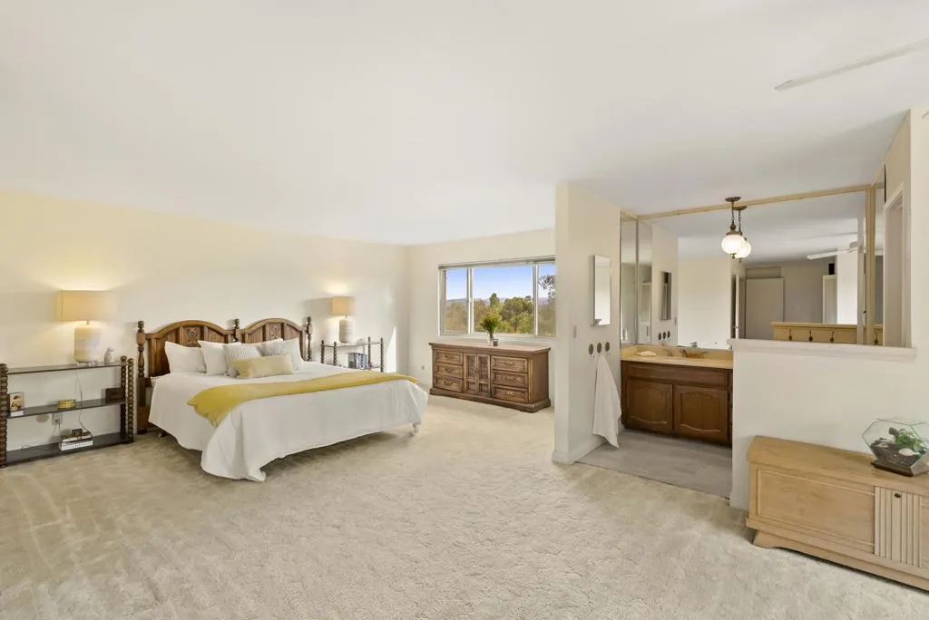 https://cdn.realtyfeed.com/cdn/127/306634597/d6f3532a4a8f84415aacf4968a848422.webp