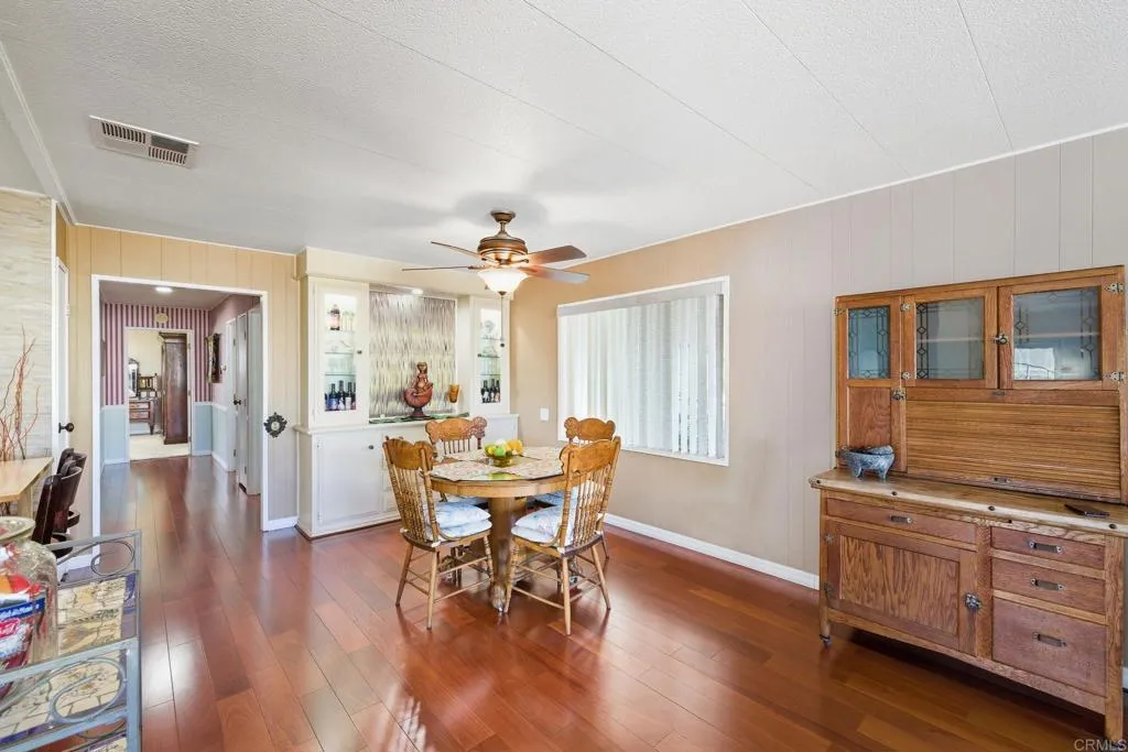https://cdn.realtyfeed.com/cdn/127/306634619/40434827116aa8fbd50e1fb64a5e65b5.webp