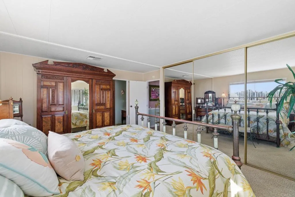 https://cdn.realtyfeed.com/cdn/127/306634619/75cf5c6eda0bb4cf90c407713509c5ed.webp