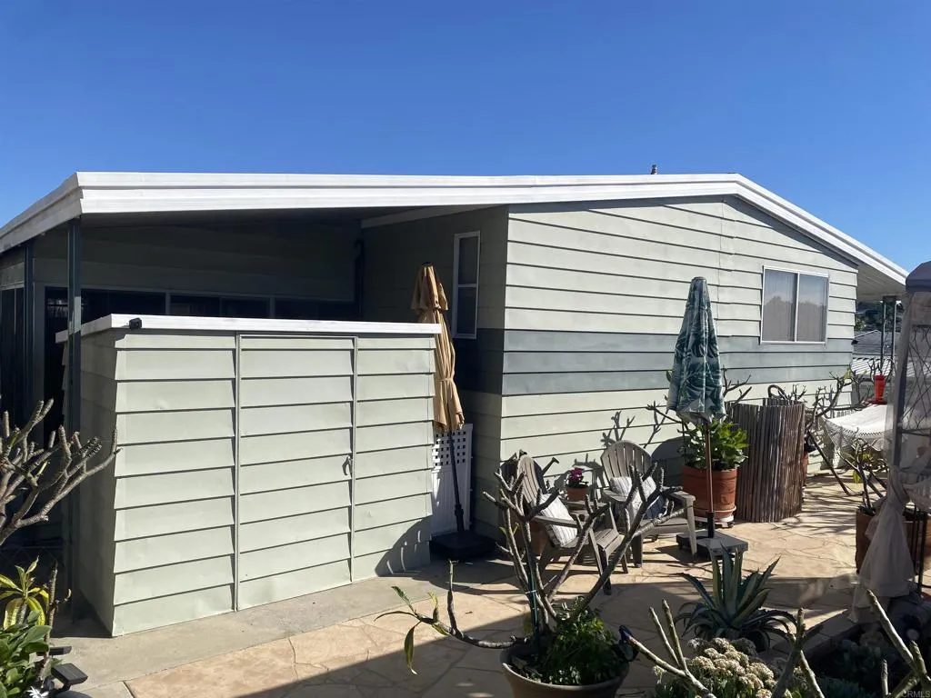 https://cdn.realtyfeed.com/cdn/127/306634619/8487fe508e2ae1f5cc4553fdf5d1ace6.webp