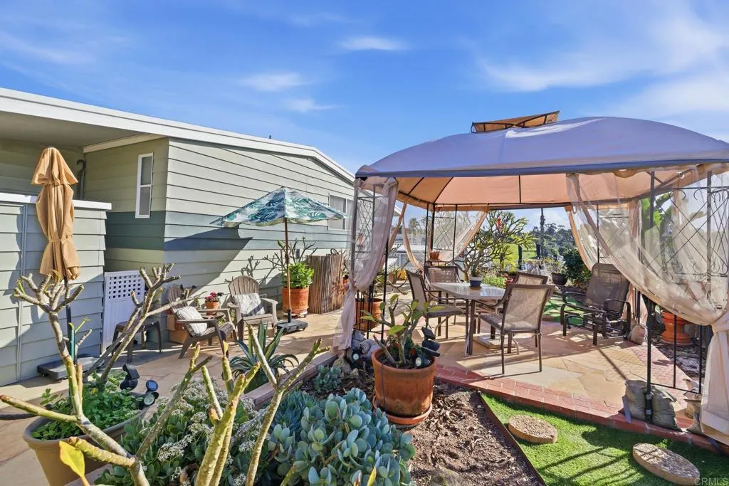 https://cdn.realtyfeed.com/cdn/127/306634619/dd25aa46c7bee03a13b6a926ad68dee2.webp