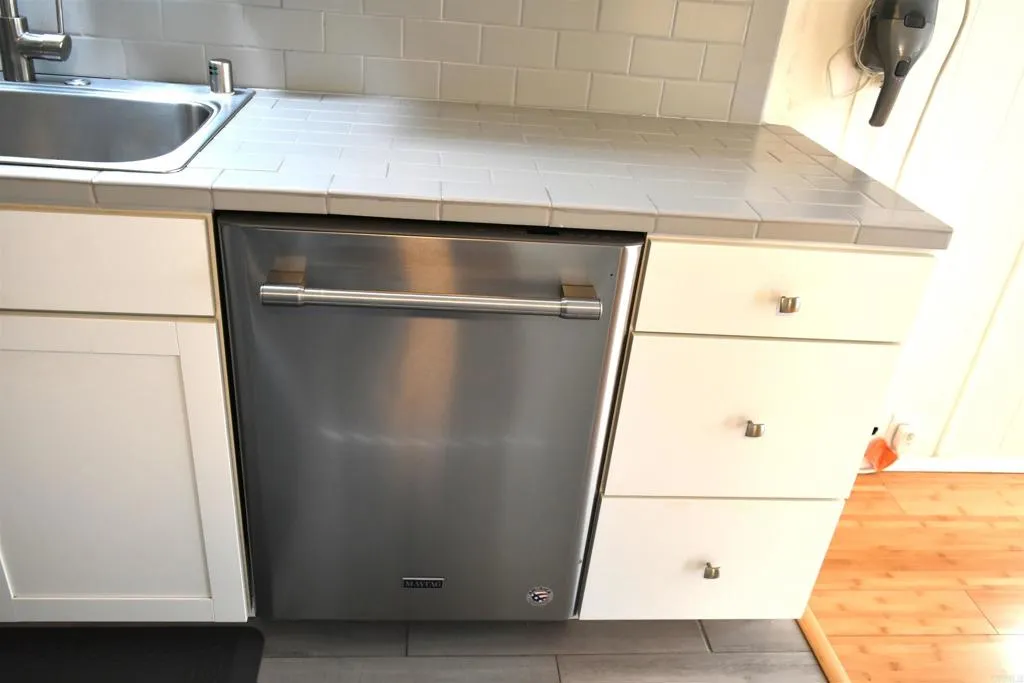 https://cdn.realtyfeed.com/cdn/127/306634620/0821d33481451b722f4eda1dbb72efe2.webp