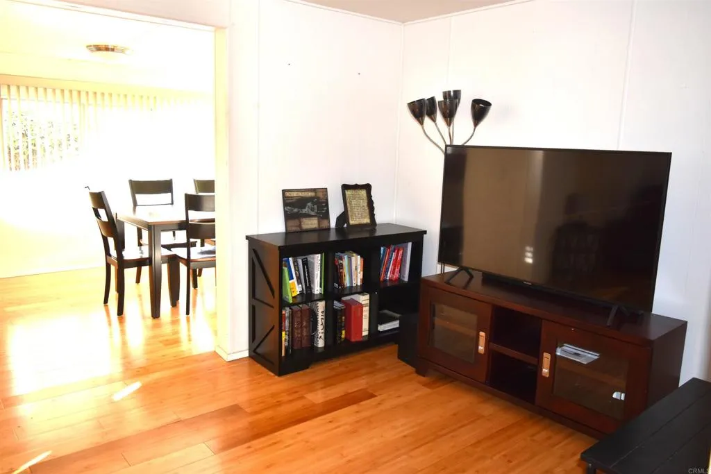 https://cdn.realtyfeed.com/cdn/127/306634620/36c004ab4d0f320256677db26e0eb444.webp