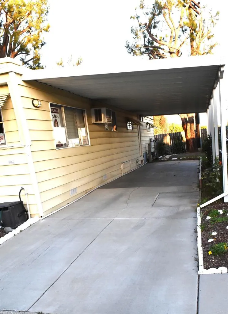 https://cdn.realtyfeed.com/cdn/127/306634620/b435ee4523540ada5546a912fb0454eb.webp