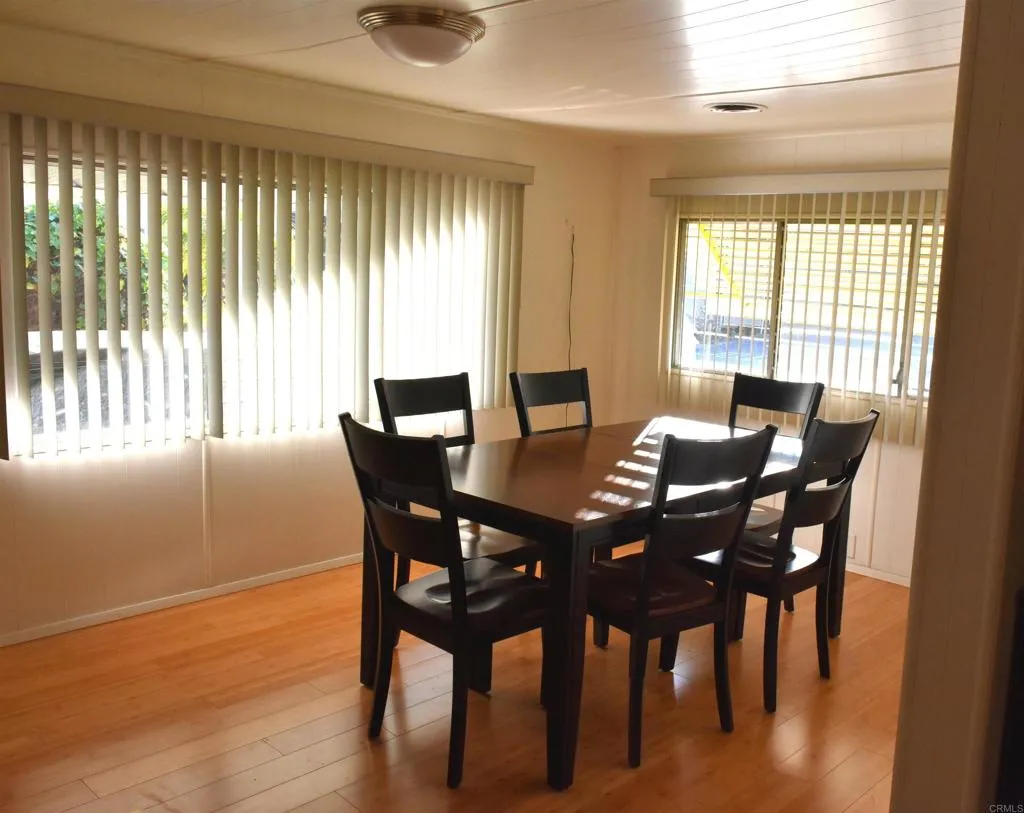 https://cdn.realtyfeed.com/cdn/127/306634620/bdeee554e42538a65cff244a8143986e.webp