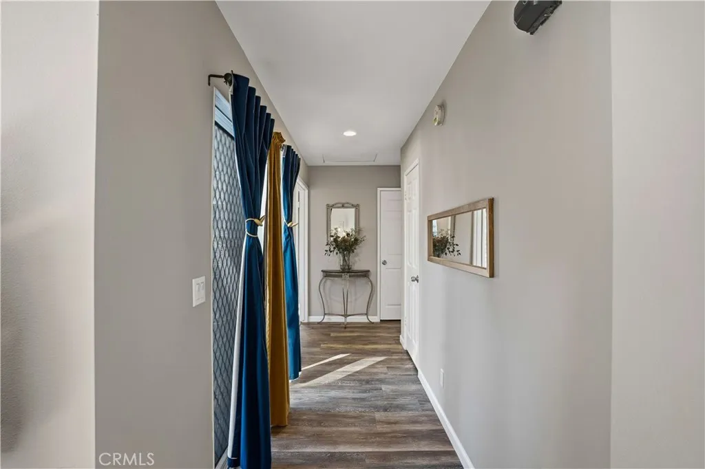 https://cdn.realtyfeed.com/cdn/127/306634628/2303fb0ae05085c93e8955f201bbe73e.webp