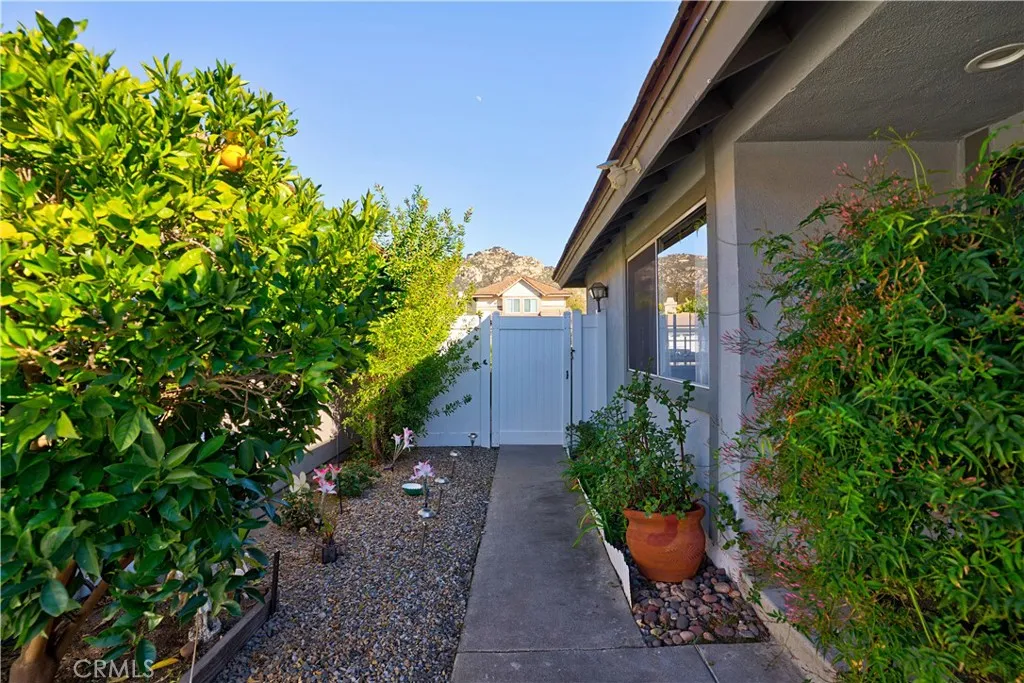 https://cdn.realtyfeed.com/cdn/127/306634628/64242d05252d45d15f2f0c35bf9aeae6.webp