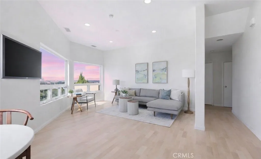 12317 Navy Street, Los Angeles, CA 90066 - Photo 3 of 55, Los Angeles, CA
