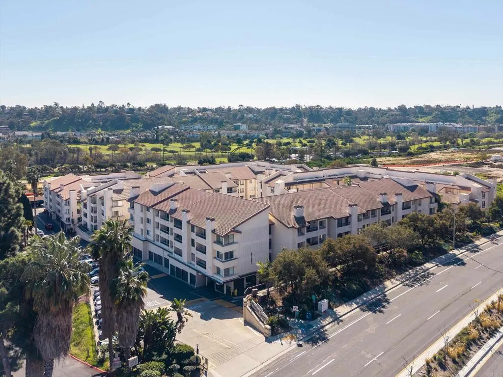 https://cdn.realtyfeed.com/cdn/127/306634751/aec7ce497d3620c8750685243c0fbdd6.webp