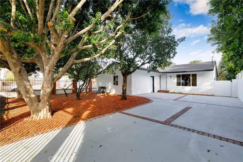 North Hills, CA 91343