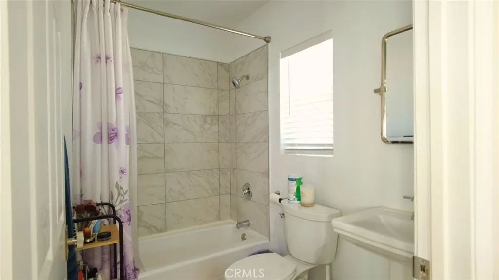 10520 E Zamora Avenue, Los Angeles, CA 90002 - Photo 3 of 20, Los Angeles, CA