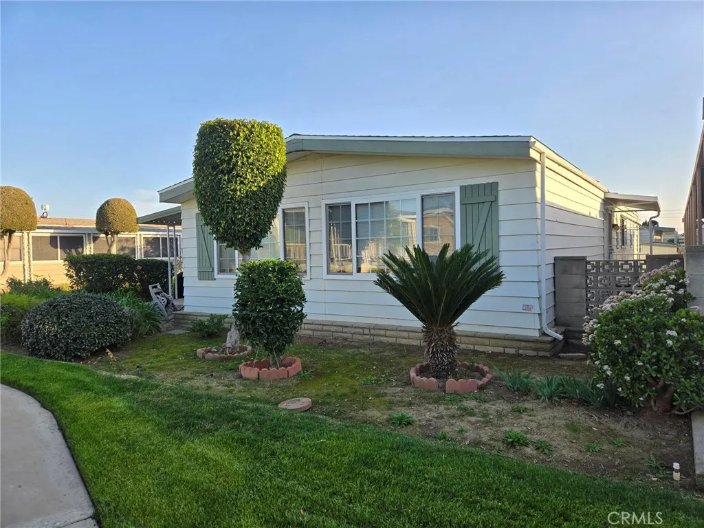 La Habra, CA 90631