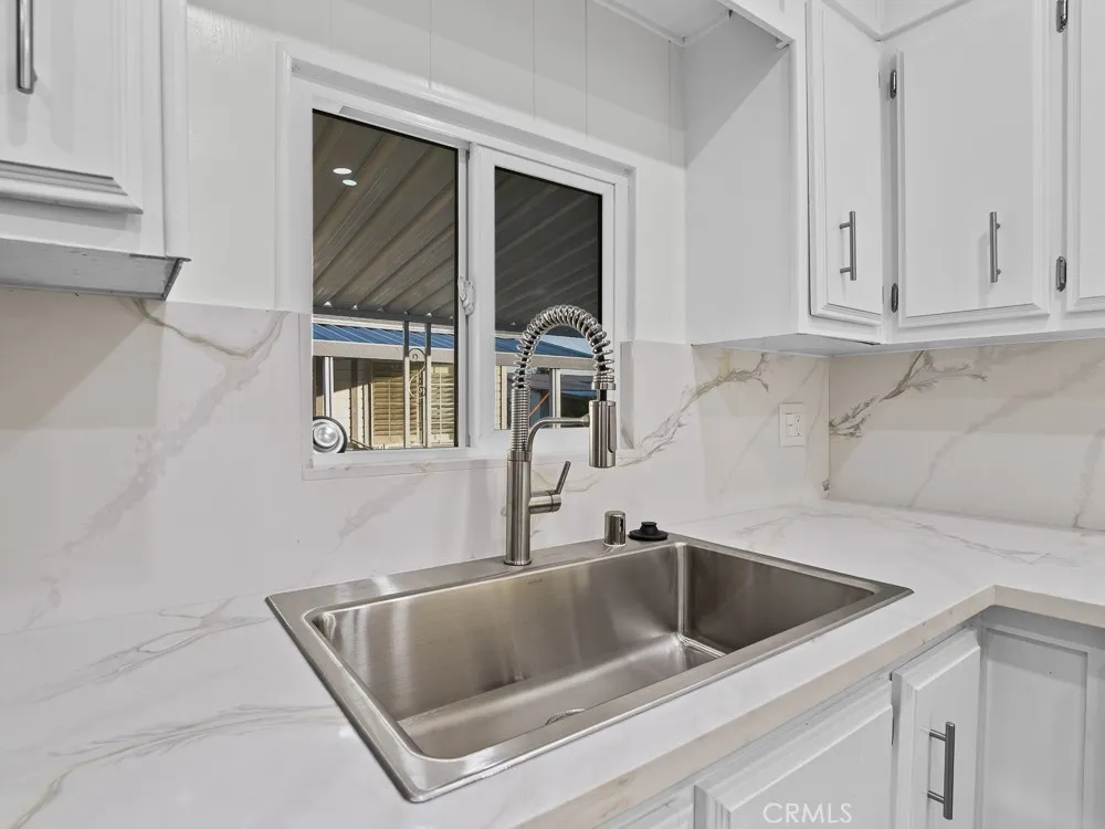 https://cdn.realtyfeed.com/cdn/127/306634930/87694145c8402604666c760e6b173b6d.webp