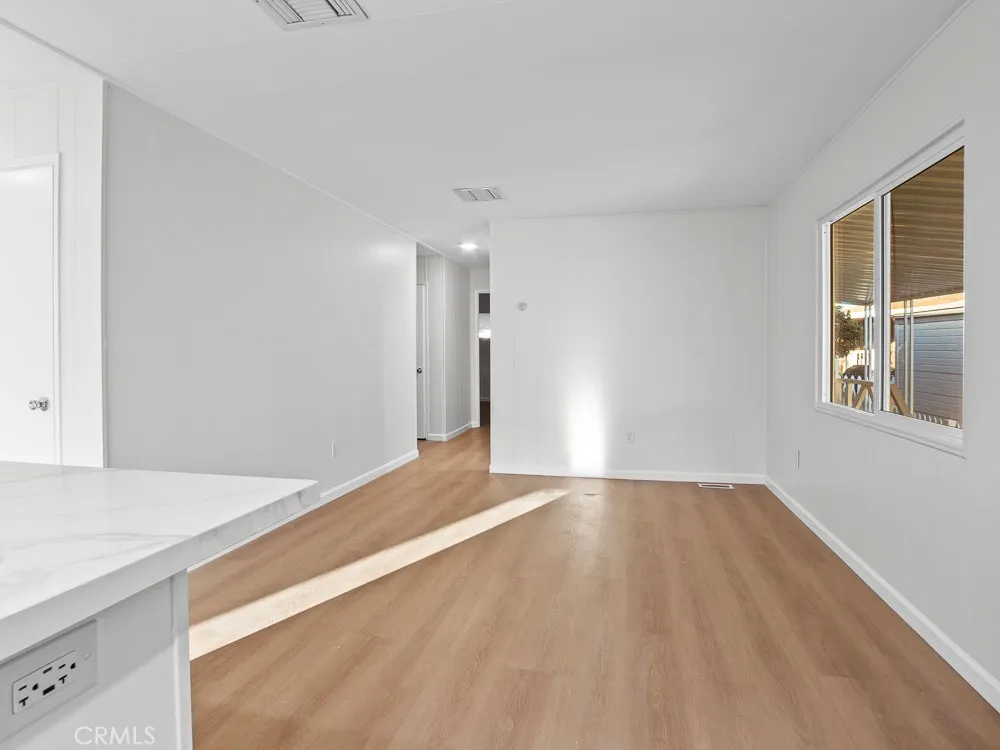 https://cdn.realtyfeed.com/cdn/127/306634930/b0a4ab08819f08c987fb71f0f92732b0.webp