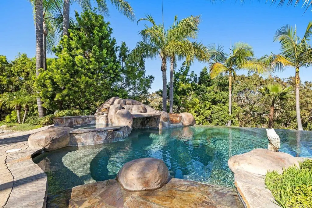 https://cdn.realtyfeed.com/cdn/127/306634934/60b0d54f57ae88053baa379f97d98667.webp
