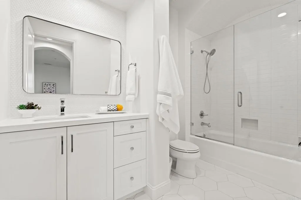 https://cdn.realtyfeed.com/cdn/127/306634934/8788f776d22ba15a8c23fa5dac518f66.webp