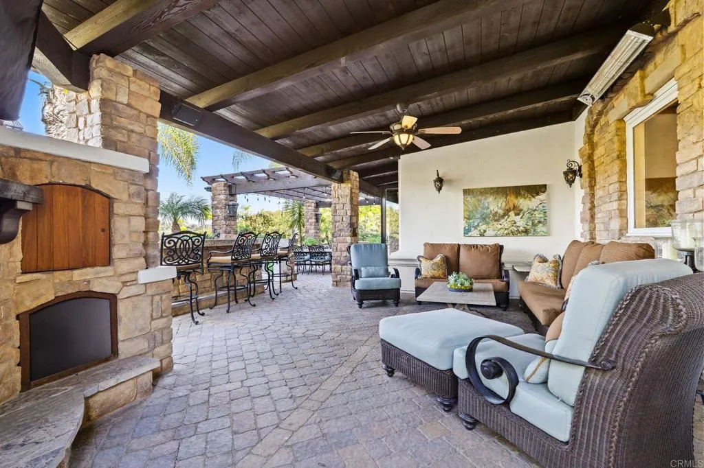 https://cdn.realtyfeed.com/cdn/127/306634934/90bee97a48f04969b3cbb7f544b8076b.webp