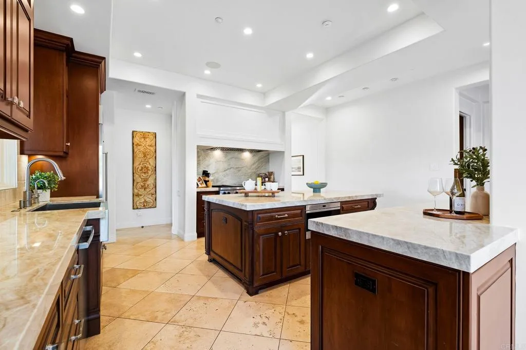 https://cdn.realtyfeed.com/cdn/127/306634934/a87d51047d451538ec75489385c60085.webp