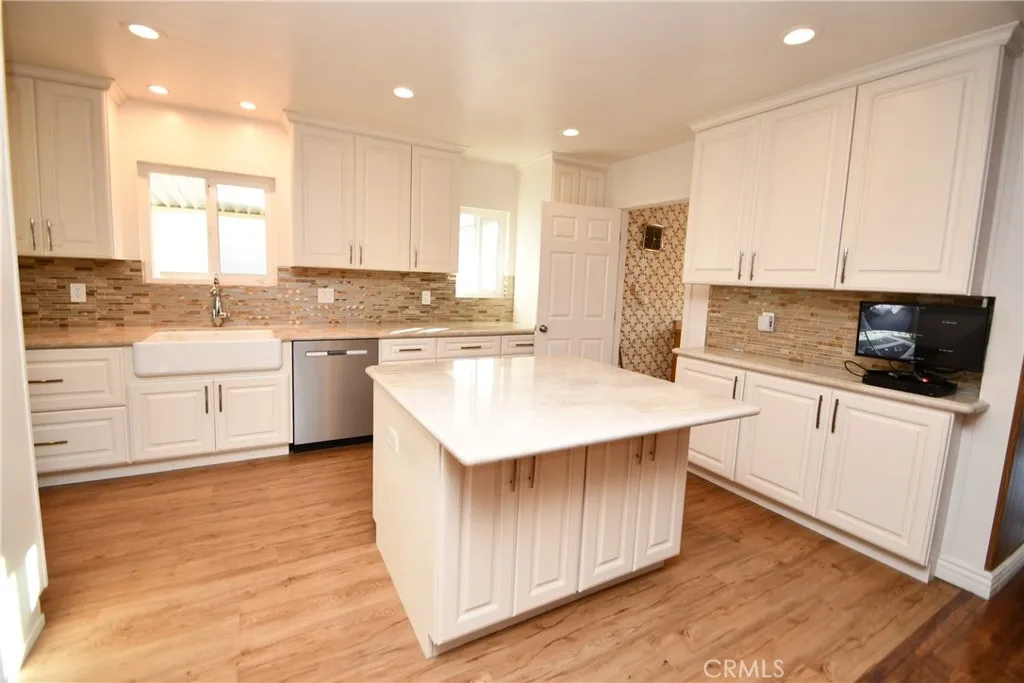 13841 Ocana, Bellflower, CA 90706 - Photo 5 of 56, Bellflower, CA