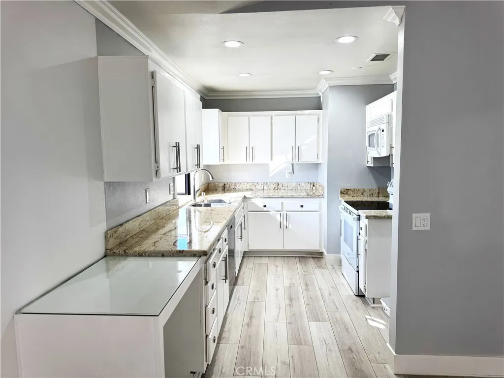 7735 Moordale Circle, Stanton, CA 90680 - Photo 4 of 17, Stanton, CA