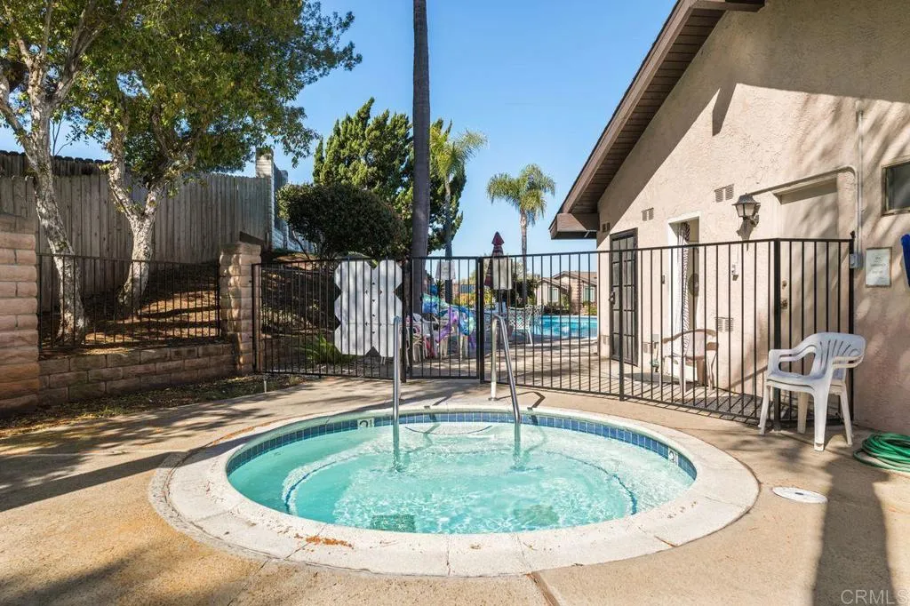 https://cdn.realtyfeed.com/cdn/127/306635107/d1ee68a336791a757c81dedce355ad6d.webp