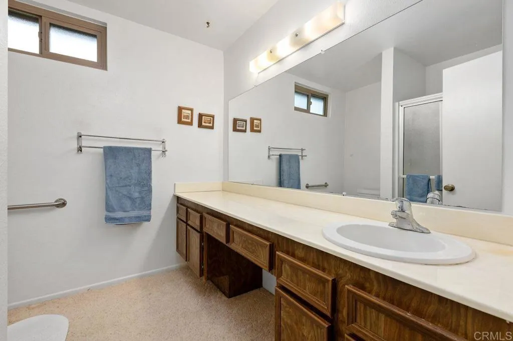 https://cdn.realtyfeed.com/cdn/127/306635107/e8615b84680c003070f03d4f0dd701ed.webp