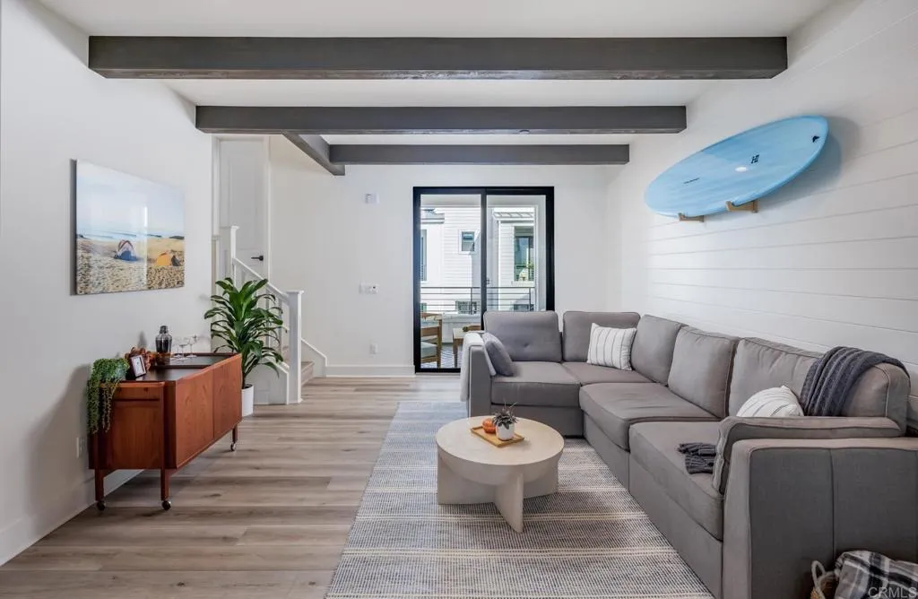 https://cdn.realtyfeed.com/cdn/127/306635112/b75fb38a79f7c33525df7303555474ac.webp