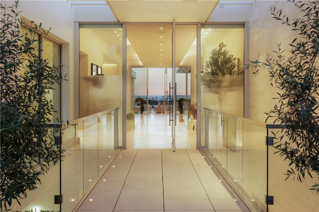 1119 Dolphin, Corona del Mar, CA 92625 - Photo 3 of 24, Corona Del Mar, CA