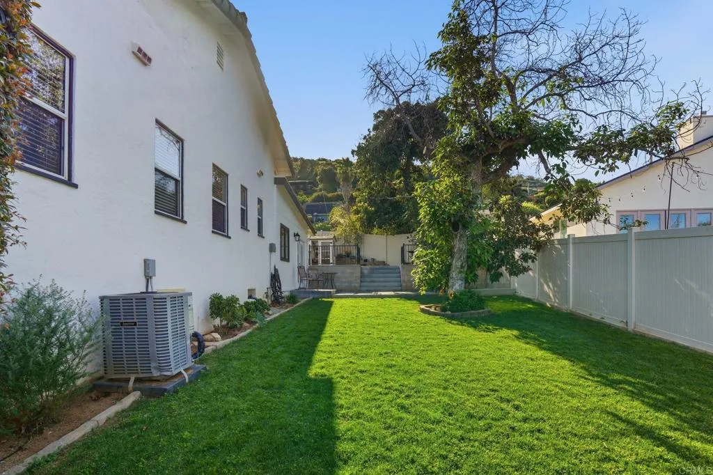 https://cdn.realtyfeed.com/cdn/127/306635155/4006271840a5a972ce6026e4441bf3bc.webp