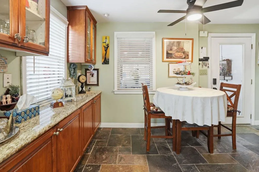 https://cdn.realtyfeed.com/cdn/127/306635155/529dce26ac3e03a8b77f85797be531b7.webp