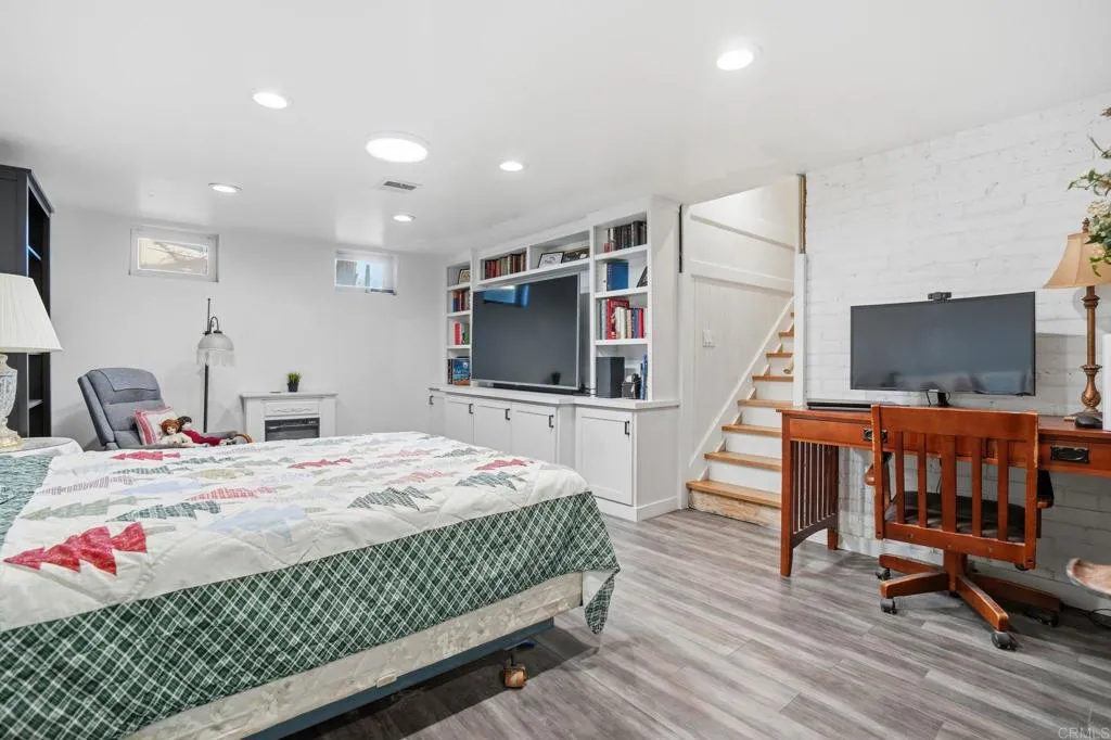 https://cdn.realtyfeed.com/cdn/127/306635155/66d4a2637936e10551965953b5387aa9.webp