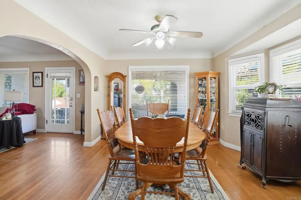https://cdn.realtyfeed.com/cdn/127/306635155/e4259bf0a9d5204c3c380ff5523b2081.webp