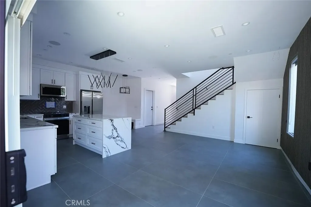 8034 Fair Avenue, Sun Valley, CA 91352 - Photo 5 of 54, Sun Valley, CA