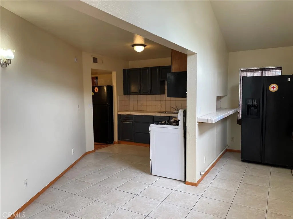 1349 Walnut Avenue, Long Beach, CA 90813 - Photo 4 of 13, Long Beach, CA