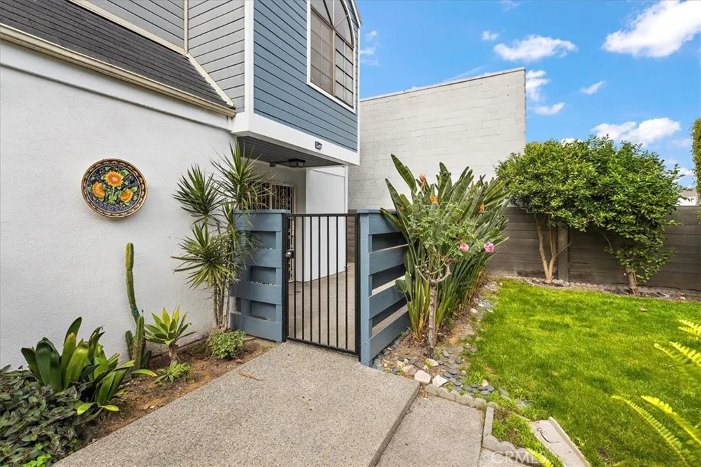 5921 Templeton Street Unit G, Huntington Park, CA 90255 - Photo 5 of 42, Huntington Park, CA