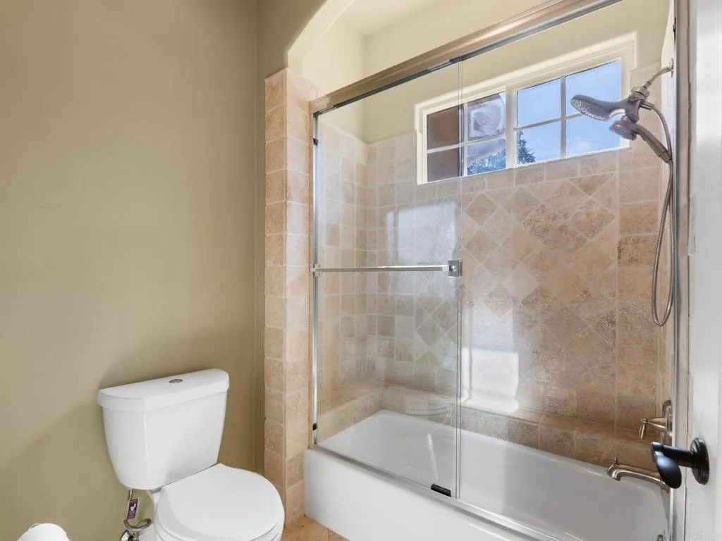 https://cdn.realtyfeed.com/cdn/127/306635283/4e425f7ff110e5a7d8b3e0f61fde6674.webp