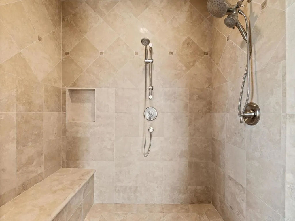 https://cdn.realtyfeed.com/cdn/127/306635283/9fc66eb848abeac559bd8202c08c36f0.webp