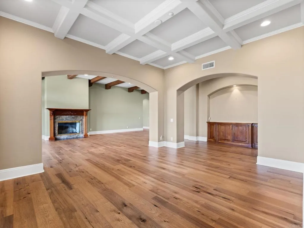 https://cdn.realtyfeed.com/cdn/127/306635283/b281112807733dfe9090d1a1dd5270d8.webp