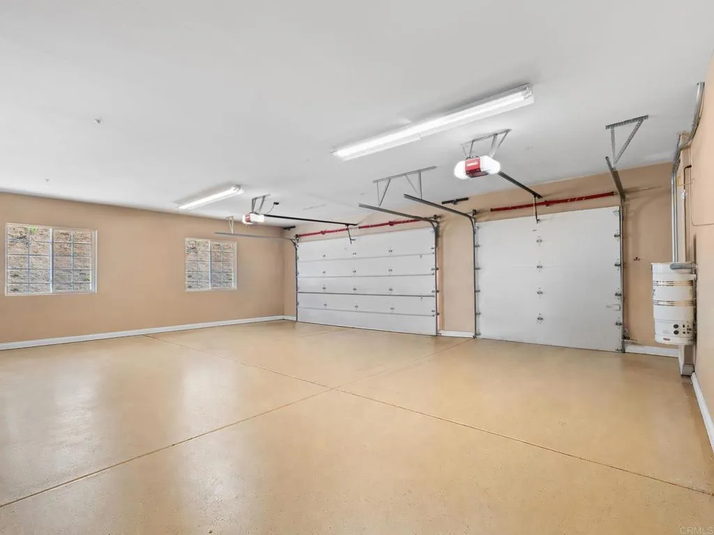 https://cdn.realtyfeed.com/cdn/127/306635283/f9fa8b142edf342c1c81175dfb57d824.webp