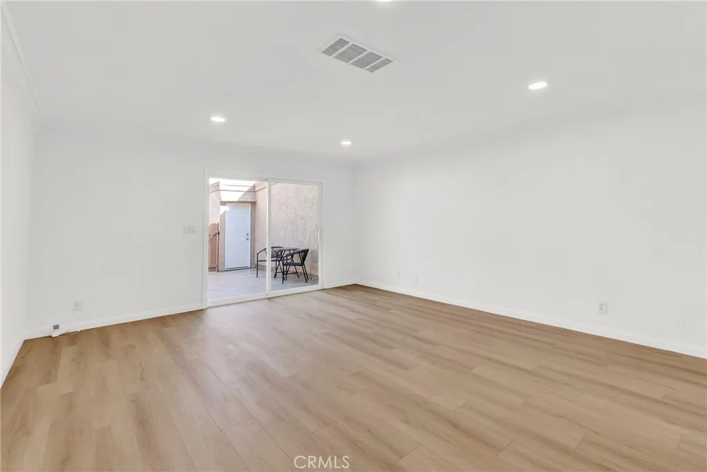https://cdn.realtyfeed.com/cdn/127/306635285/7a2fdfeaa07326d9b9dcf35cfa8727bc.webp