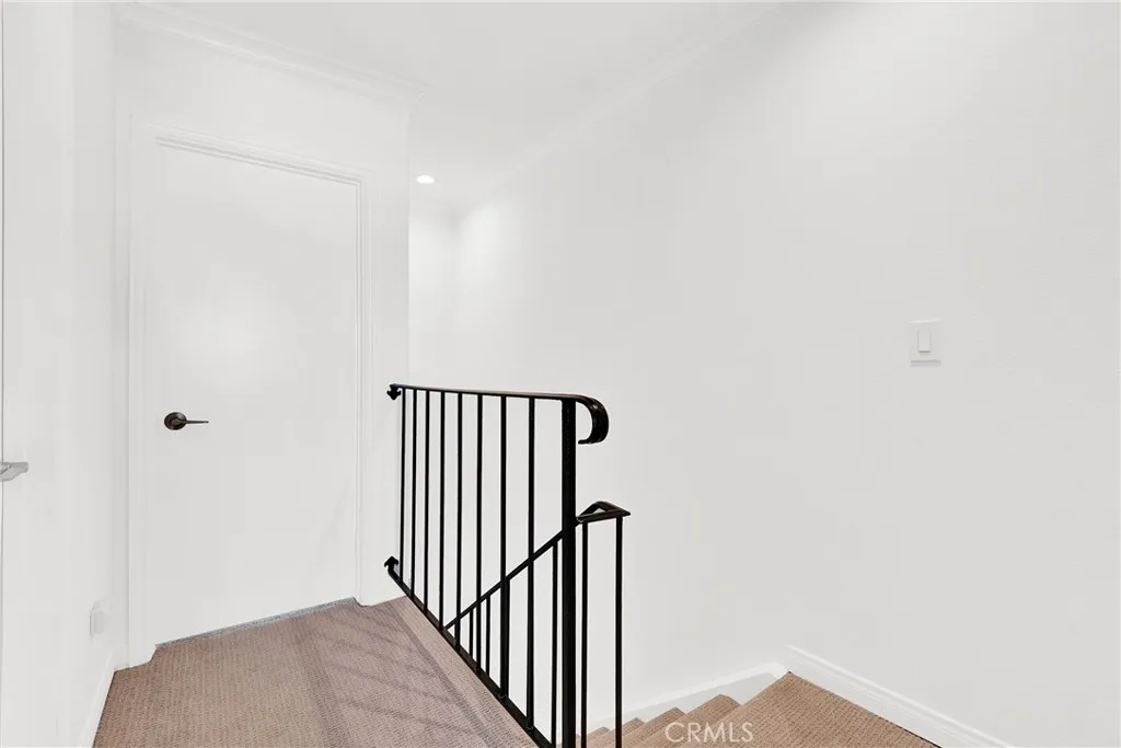 https://cdn.realtyfeed.com/cdn/127/306635285/f8c77e6c0d2e9e353dfaa9ca406ed974.webp