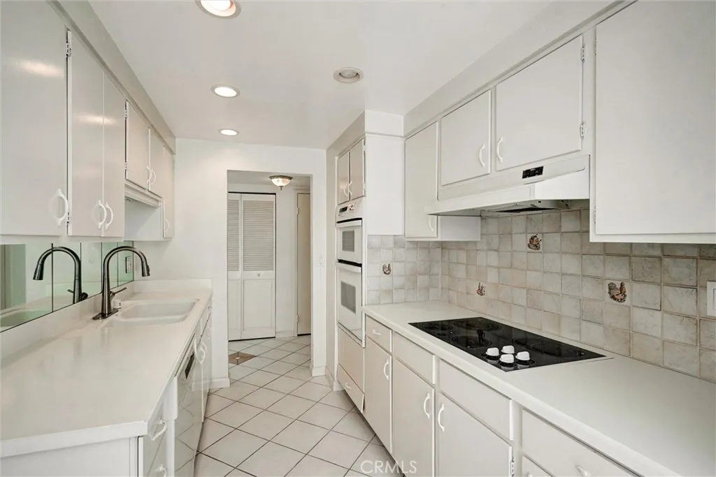 Photo #5: PT26024927 Listing: Photo #5