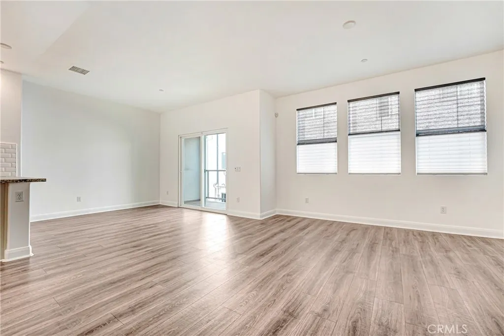 572 E Imperial, El Segundo, CA 90245 - Photo 4 of 25, El Segundo, CA