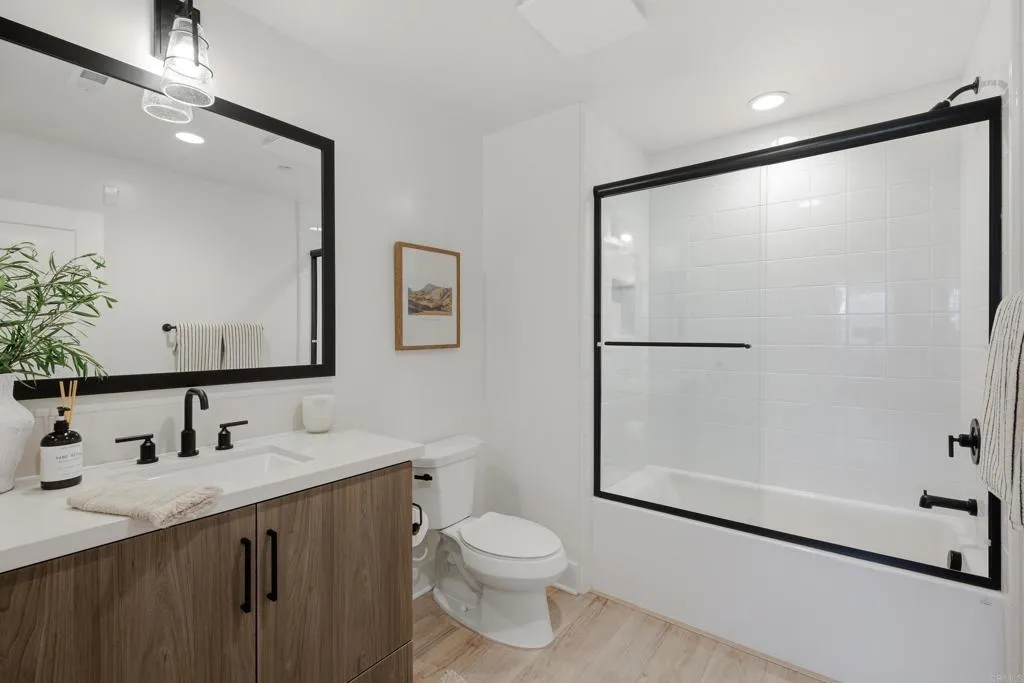 Photo #21: NDP2601107 Listing: Photo #21