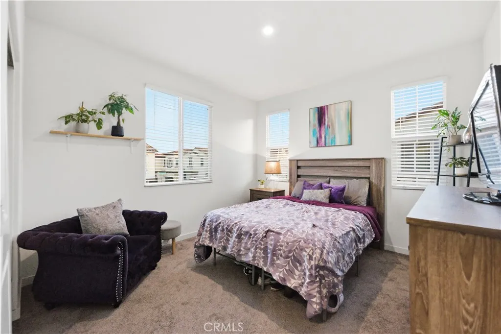 https://cdn.realtyfeed.com/cdn/127/306635399/18b17592e35cf3761b9d08de942abf46.webp