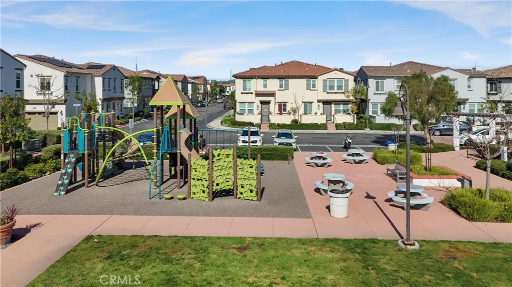 https://cdn.realtyfeed.com/cdn/127/306635399/681cb239e646073de0a039f37046662c.webp