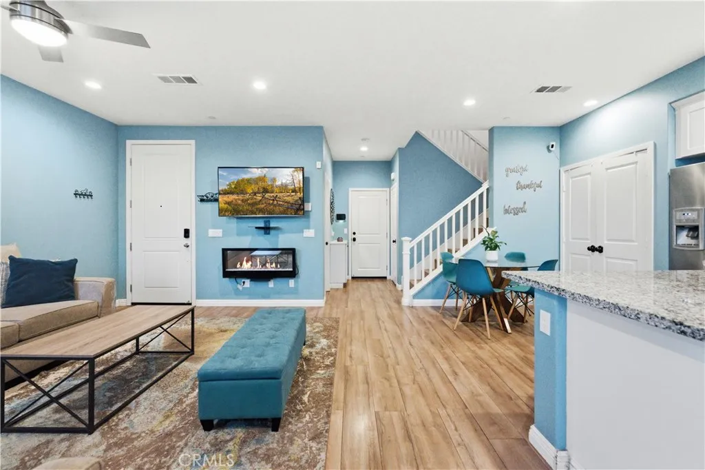 https://cdn.realtyfeed.com/cdn/127/306635399/84d8639e929feb25fa01c2a38a193e1c.webp
