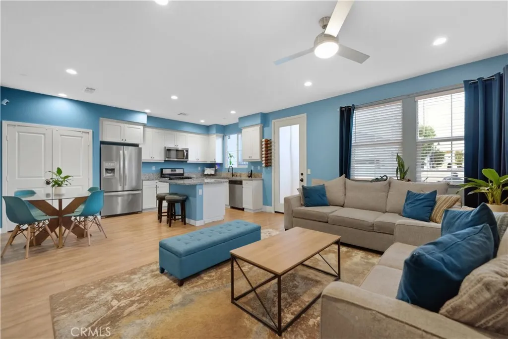 https://cdn.realtyfeed.com/cdn/127/306635399/872038b20ba45a7298c460759969d369.webp