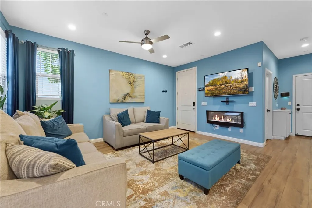 https://cdn.realtyfeed.com/cdn/127/306635399/c6a1a603271fb0f8757cbf70a60084cb.webp