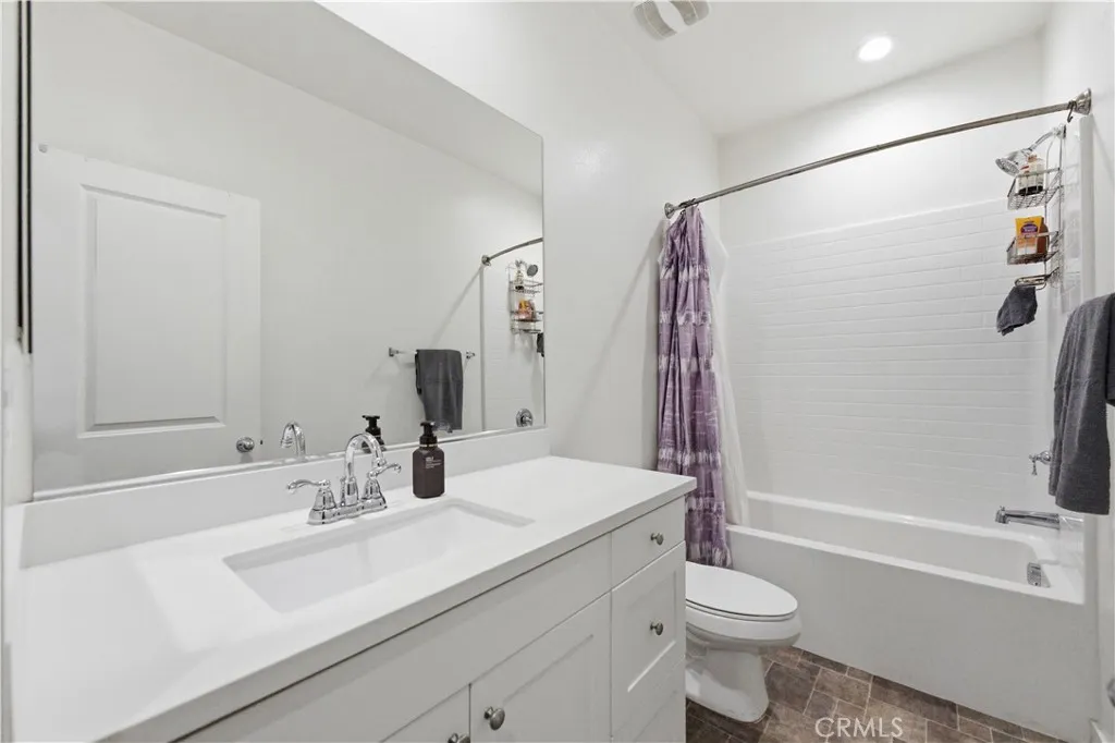 https://cdn.realtyfeed.com/cdn/127/306635399/fd4f448b500c3d81fee18552b7bba1a6.webp